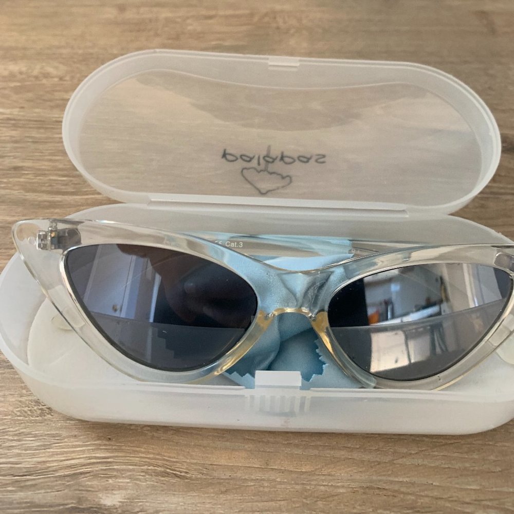 Clear Frame Cat Eye Sunglasses New w/ Case